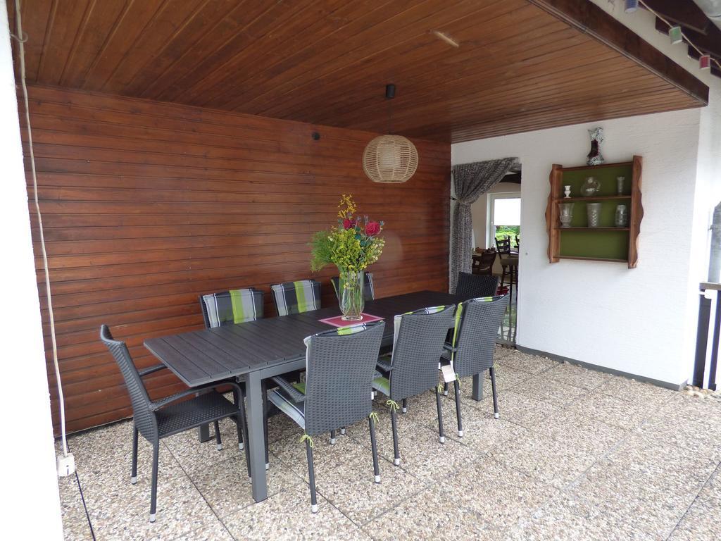 Apartment In Assinghausen With A Sun Terrace Exteriör bild